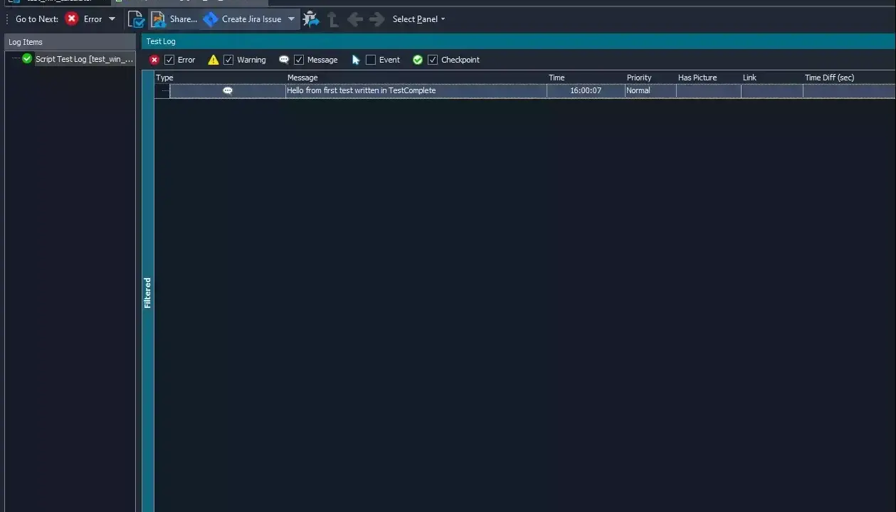 Logi testowe z widokiem "Test Log" w aplikacji, pokazujące komunikat "Hello from first test written in TestComplete" z narzędzia **browser stack**.