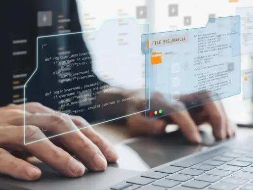 Tworzenie dokumentacji testowej kodu, analizując fragmenty kodu na ekranie.